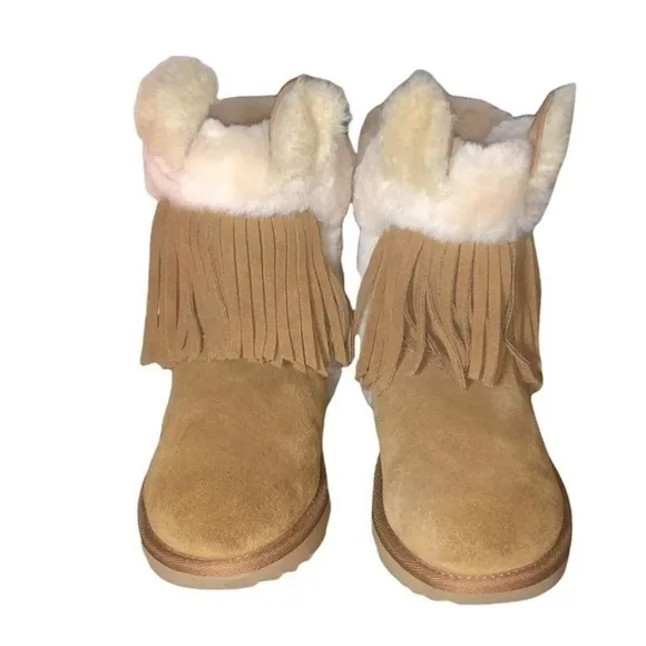UGG BOOTS KIDS SIZE 2 CUTE BOOTS