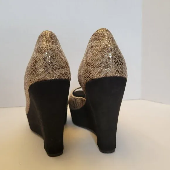 UGG Toura Metallic Peep Toe Snake Print Wedge Platform - Size 9.5