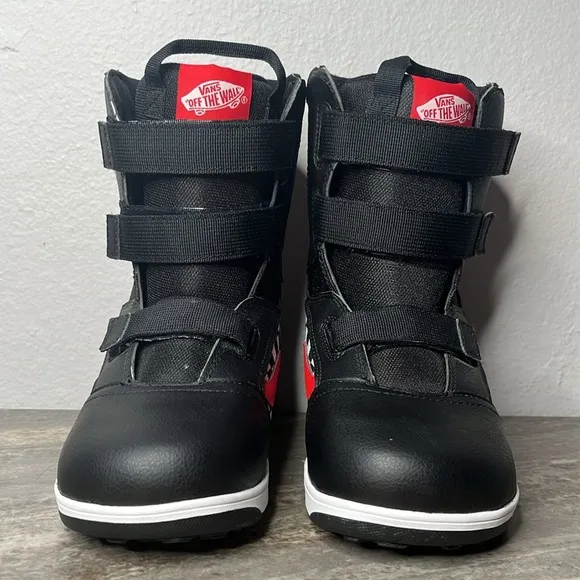 Vans Youth Mantra Snowboard Boots Checkered Size 3. Brand New.