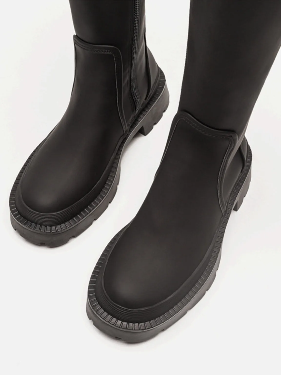 Women's Mid-block Round Toe Chunky Sole Rubberized Flatform Boots Zip Closure