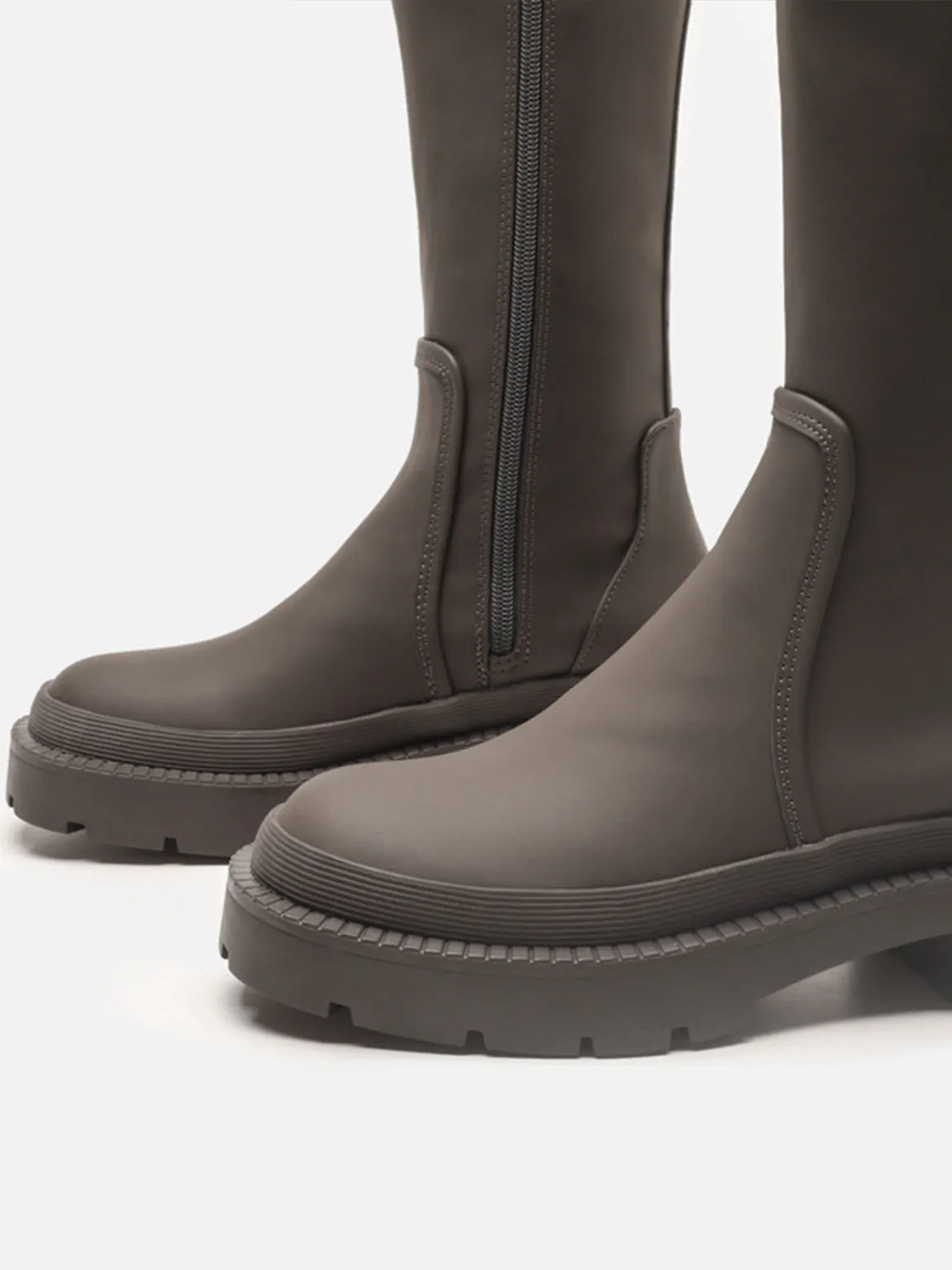 Women's Mid-block Round Toe Chunky Sole Rubberized Flatform Boots Zip Closure
