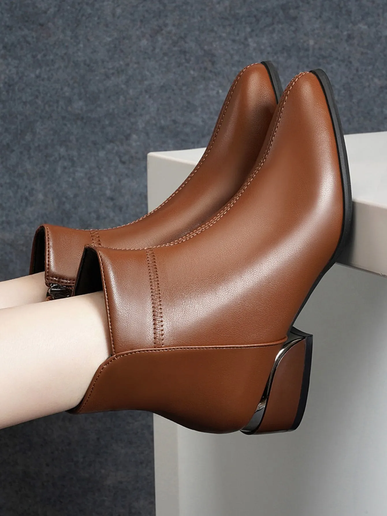 Zipper Side Point Toe Chunky Heeled Boots - Brown