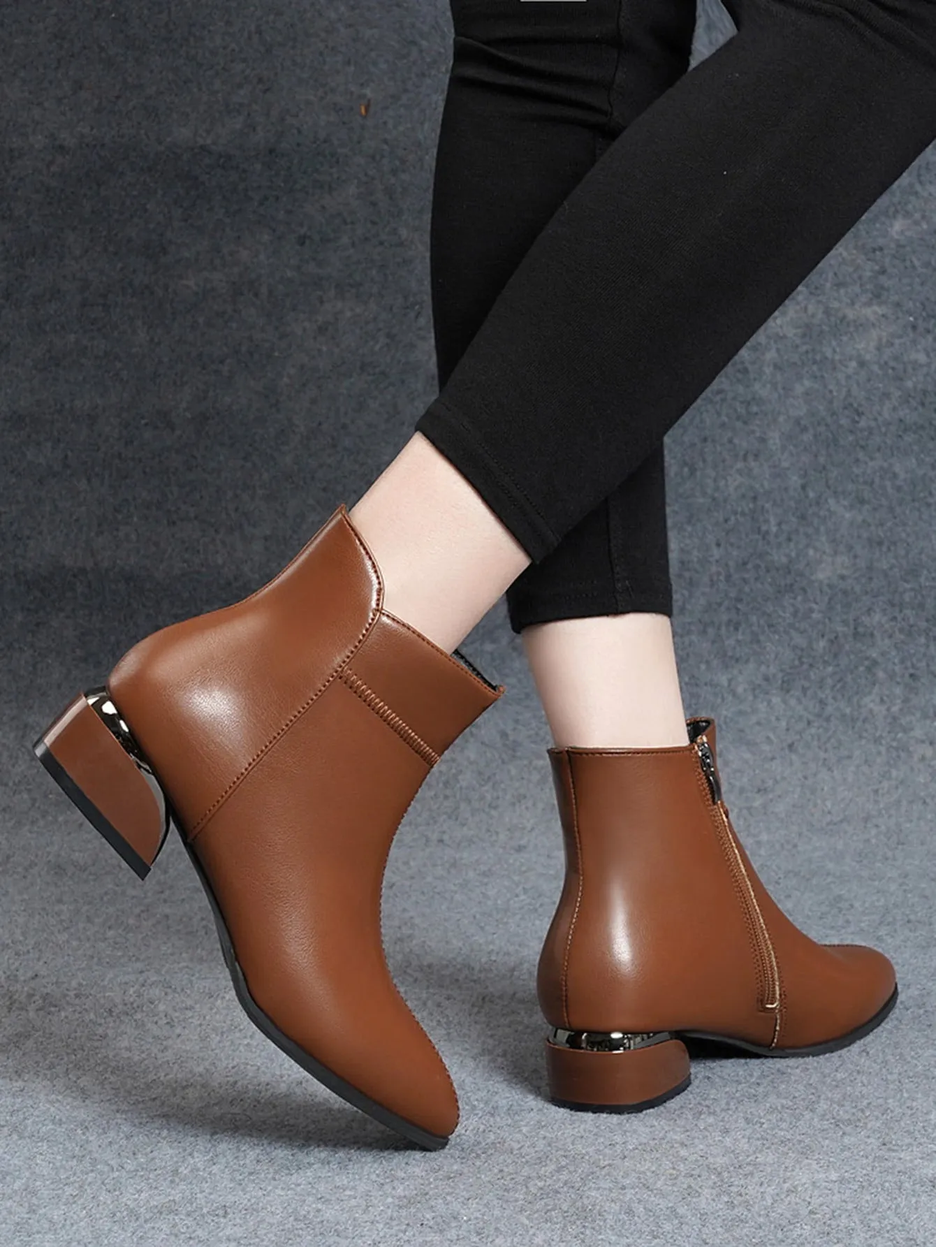 Zipper Side Point Toe Chunky Heeled Boots - Brown